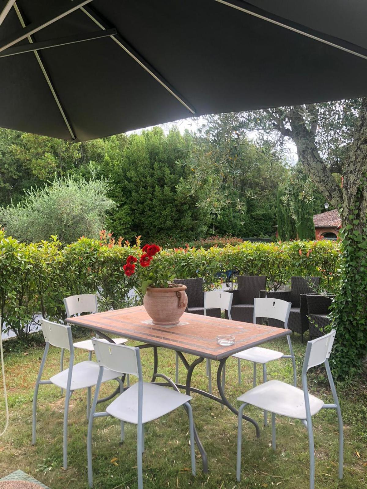 Tenuta Guinigi Antico Borgo Di Matraia - Exclusive Holidays Apartments & Pool 루카 외부 사진