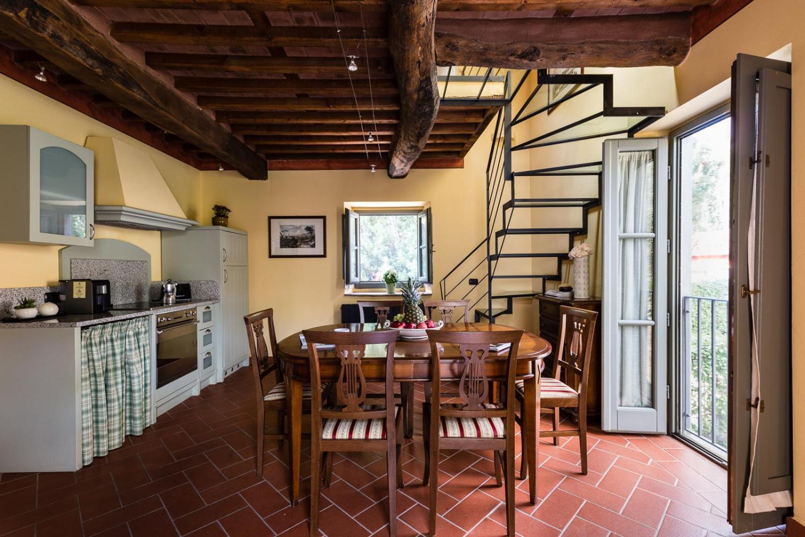 Tenuta Guinigi Antico Borgo Di Matraia - Exclusive Holidays Apartments & Pool 루카 외부 사진