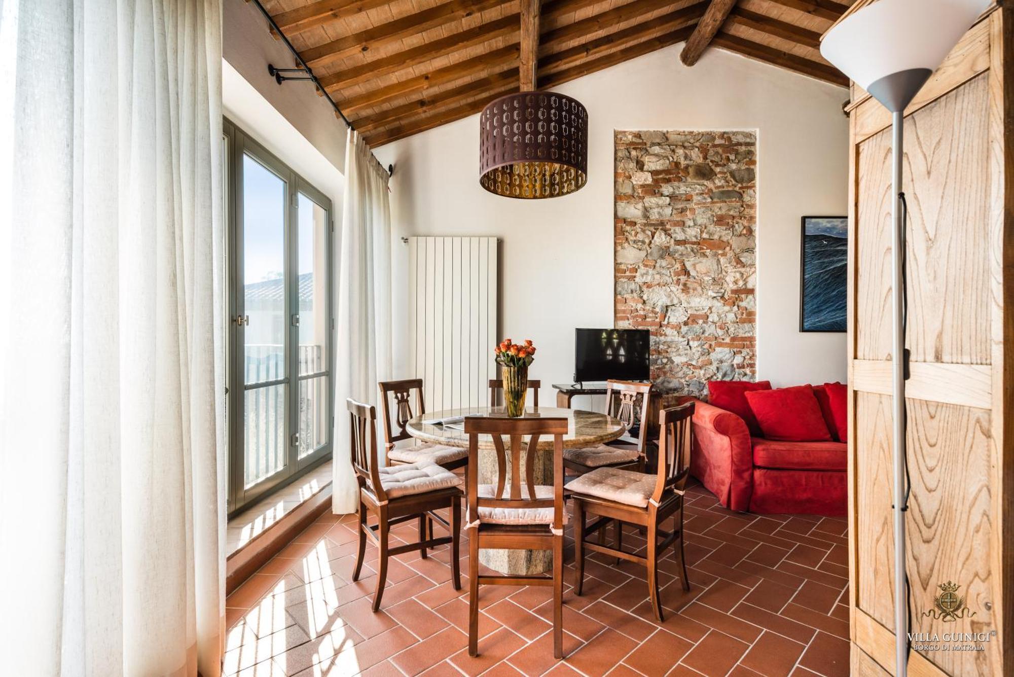Tenuta Guinigi Antico Borgo Di Matraia - Exclusive Holidays Apartments & Pool 루카 외부 사진