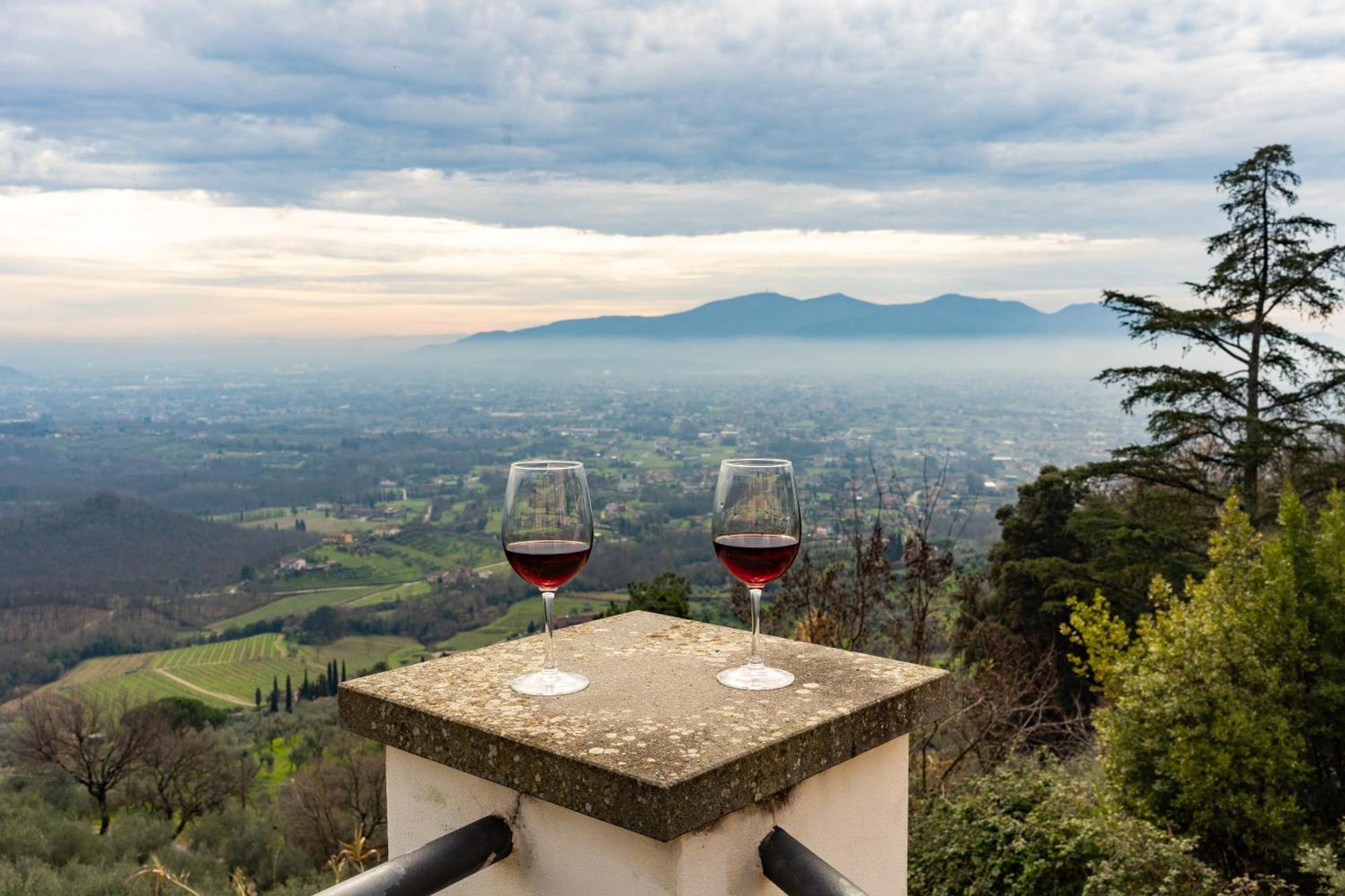 Tenuta Guinigi Antico Borgo Di Matraia - Exclusive Holidays Apartments & Pool 루카 외부 사진